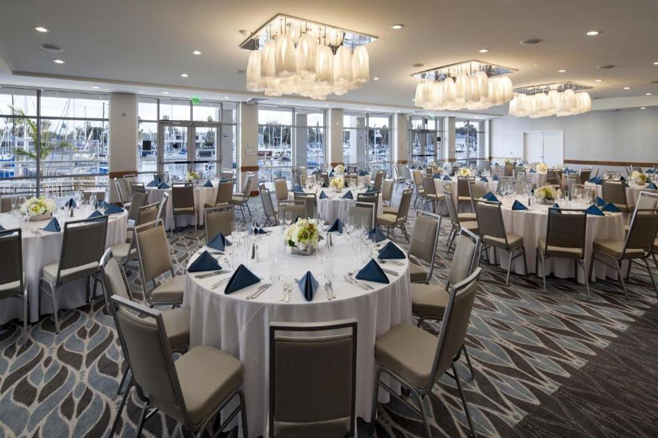 Marina Del Rey Hotel 4*