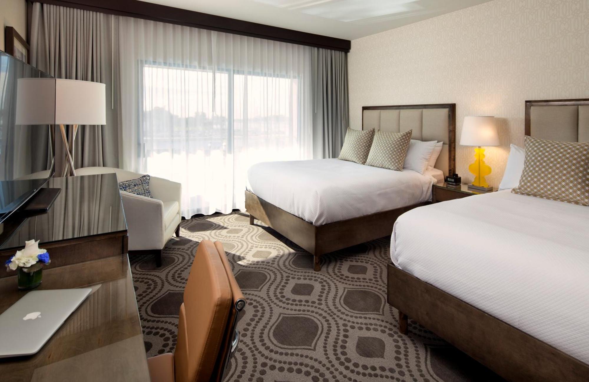 Marina Del Rey Hotel 4*