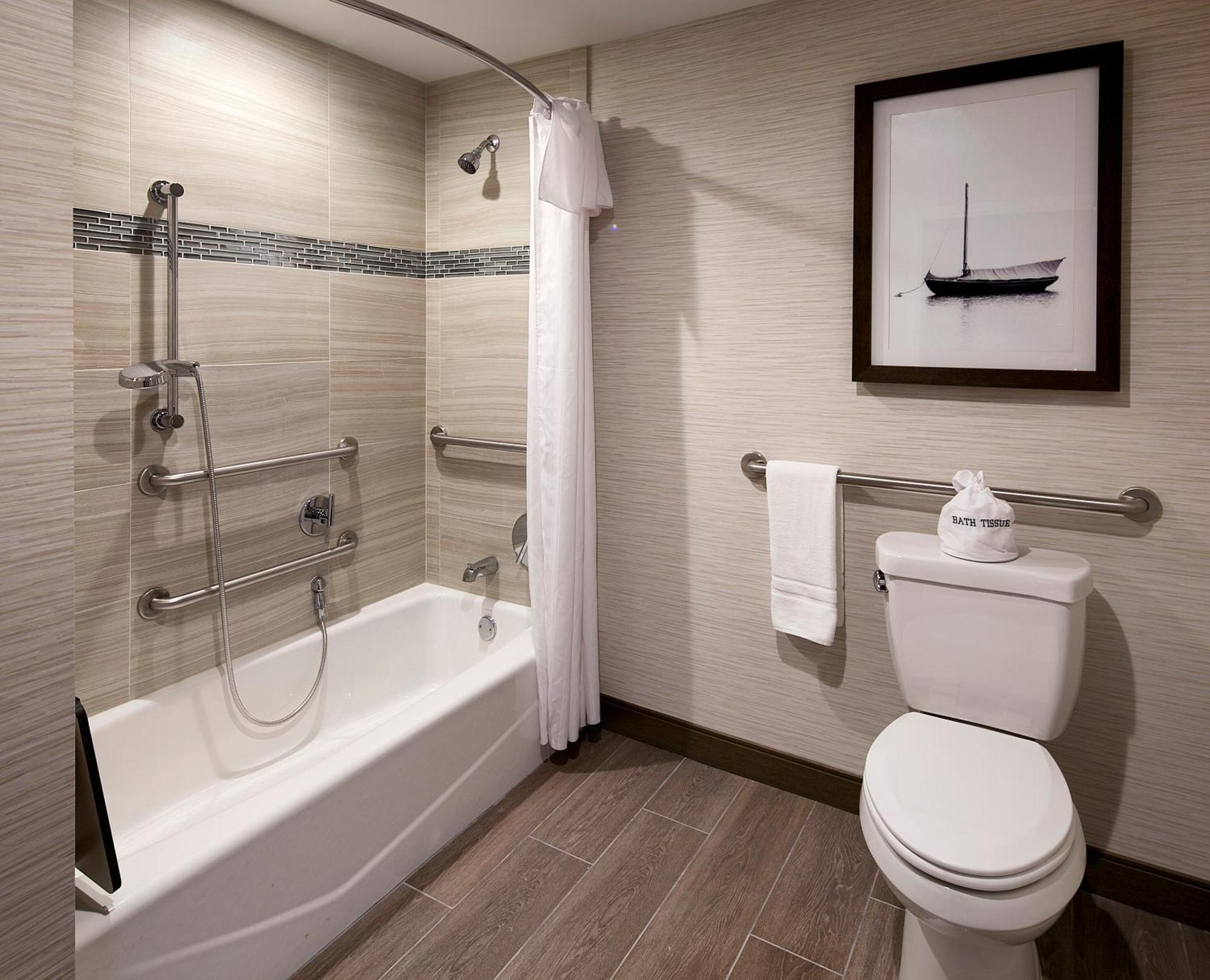 Marina Del Rey 4*