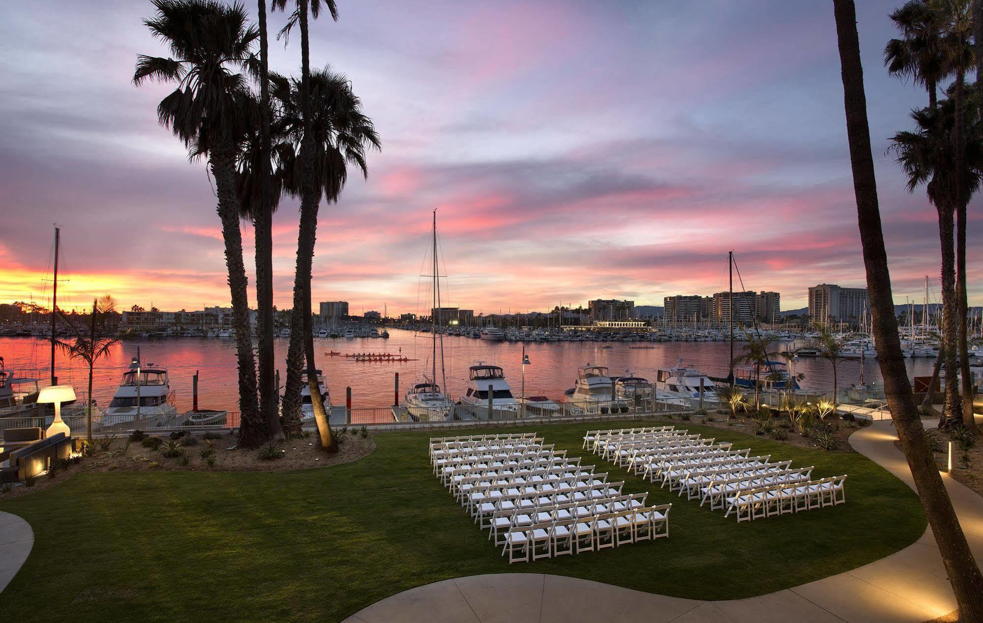 Hotel Marina Del Rey 4*