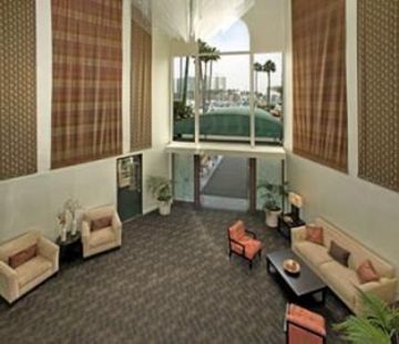 Hotel Marina Del Rey 4*